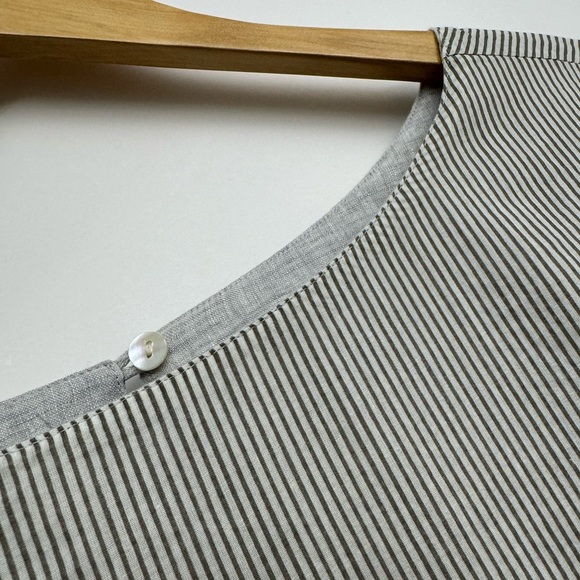 Roller Rabbit Reversible Stone Gray & Stripe 100% Linen Emiko Sheath Dress - Picture 4 of 9